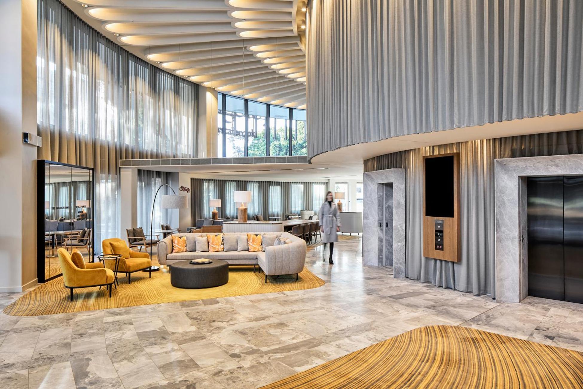 Hotel Crystalbrook Kingsley Newcastle Zewnętrze zdjęcie The lobby of the hotel
